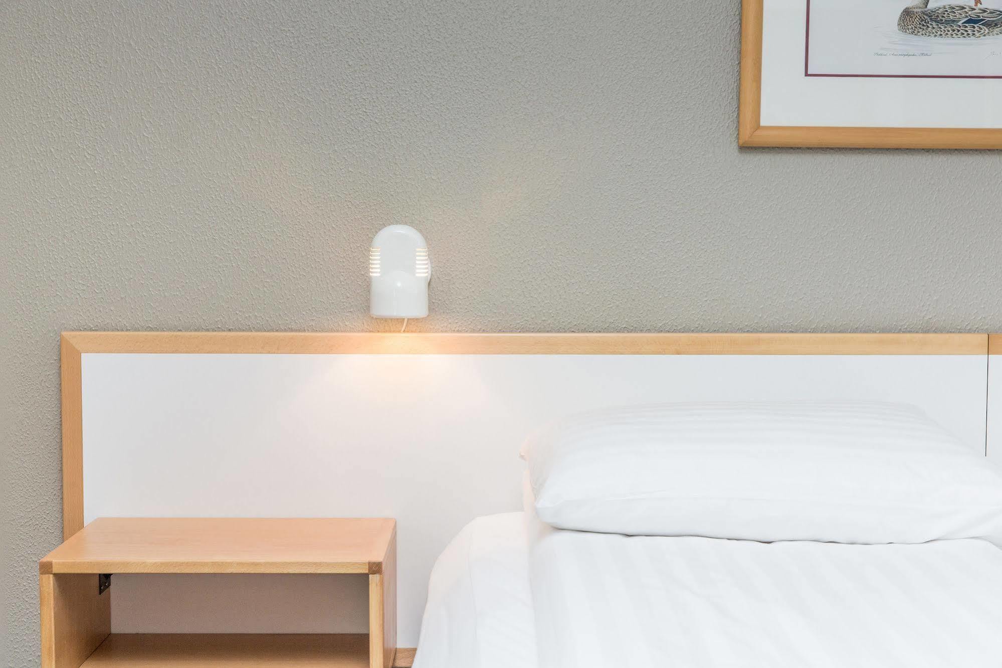 Hotel Nordurland By Keahotels Akureyri Bagian luar foto